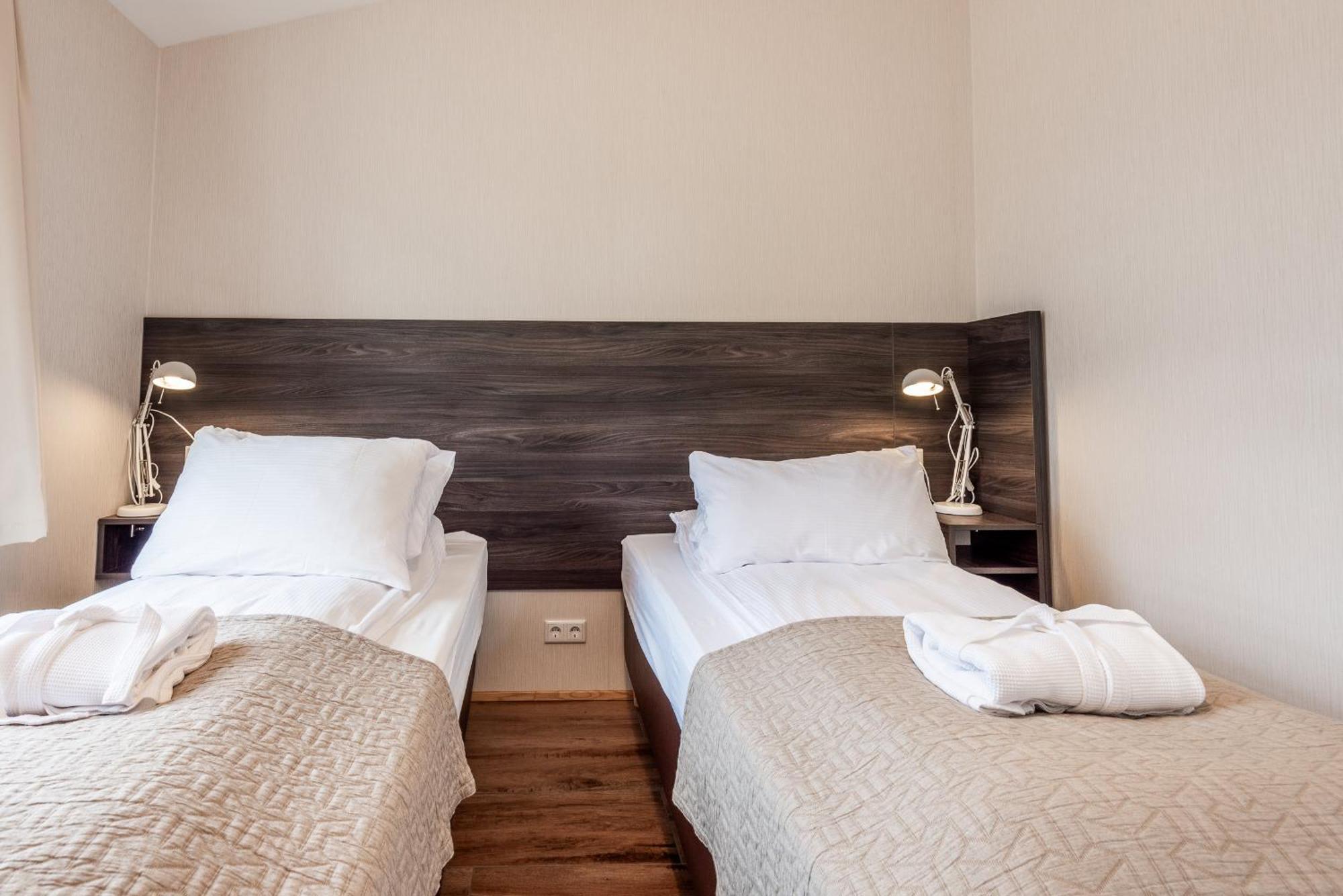 Boutique Hotel Anna By Ej Hotels Holt  Екстериор снимка