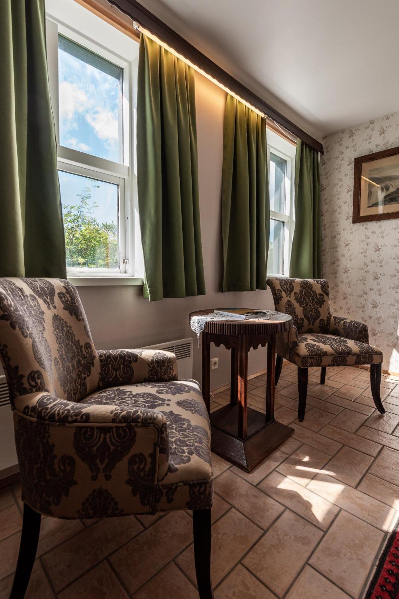 Boutique Hotel Anna By Ej Hotels Holt  Екстериор снимка
